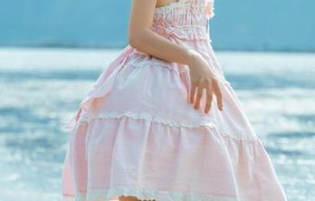 蠢沫沫的牛牛女仆私拍原图：这个组合让人socrazy！