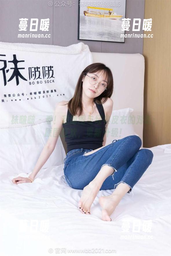 袜啵啵-甜甜圈 袜啵啵 - 看!甜甜圈与经典皮衣的对话:原图狂欢,更新升级!