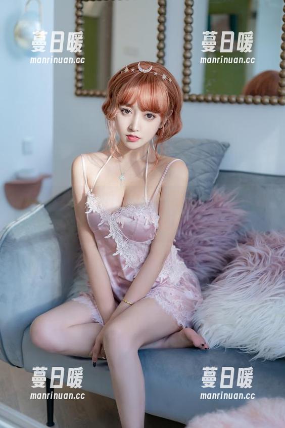 过期米线线喵 过期米线线喵的兔女郎生日照,原图一出,全网炸裂!