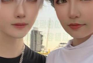 空姐这个泡泡就是逊啦的写真作品集，资源满满不容错过！