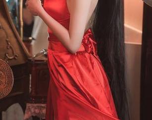 左轮女仆强势回归！面饼仙儿的套图更新，千千万万爱她！