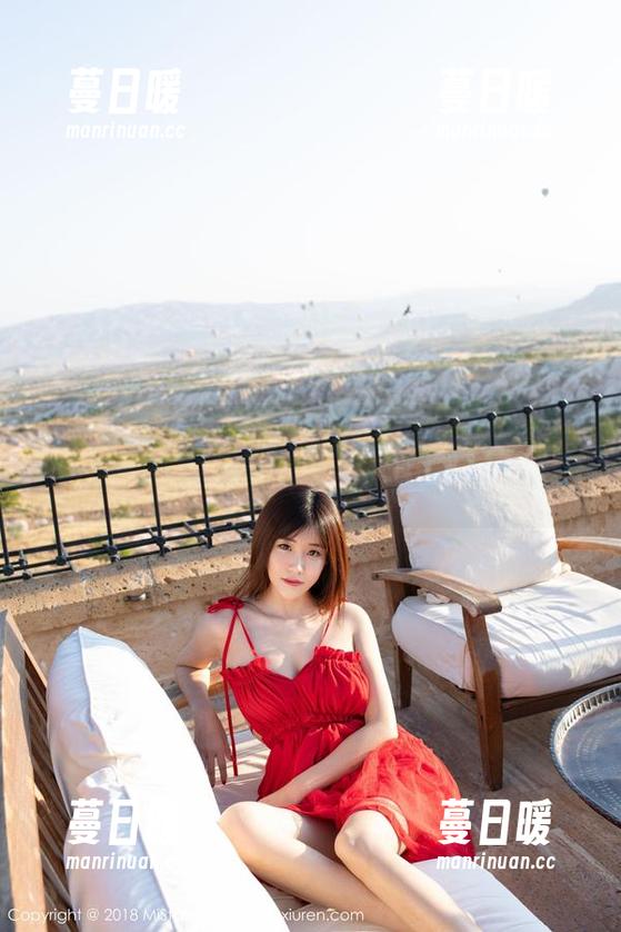 魅妍社-陈嘉嘉Tiffany 魅妍社 - 海边流浪:陈嘉嘉Tiffany的原图写真,沙子也想自拍!
