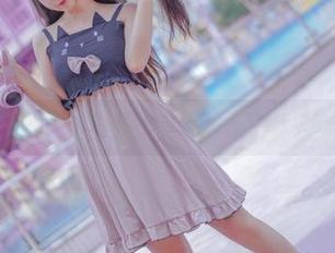 观看黑猫猫ovo的校服合集，感受那些未说的故事！